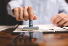 تصديق شهادات الميلاد والزواج للمصريين بالخليج.. الأوراق والرسوم المطلوبة 3 تصديق