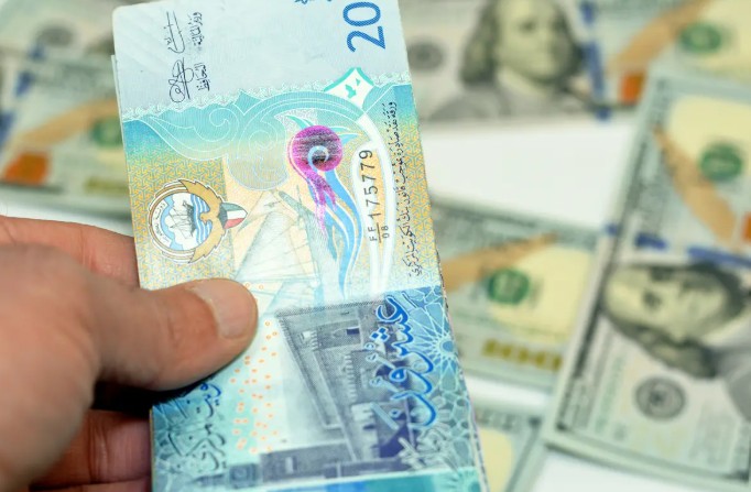 استقرار الدينار الكويتي أمام الجنيه المصري.. تعرّف على أسعار البنوك اليوم 1 دينار 1 2