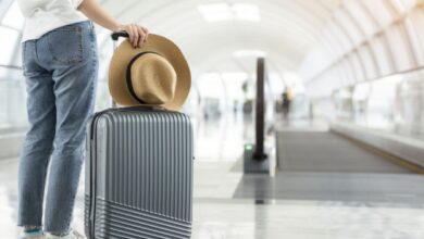 السفر من السعودية إلى مصر بهدايا وساعات.. ما حدود الجمارك المسموح بها؟ 7 شنطة