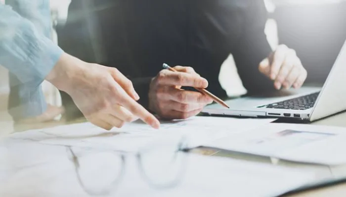 معادلة الشهادات عبر VFS الإمارات