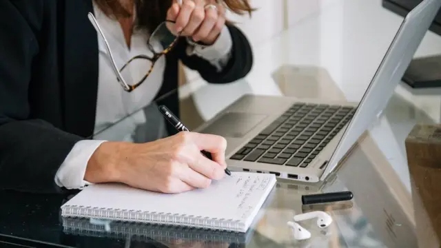 أوراق تقديم الابنة الزائرة في السفارة السعودية للتسجيل بالمدارس المصرية.. المستندات والخطوات 2 أوراق تقديم الابنة الزائرة في السفارة السعودية