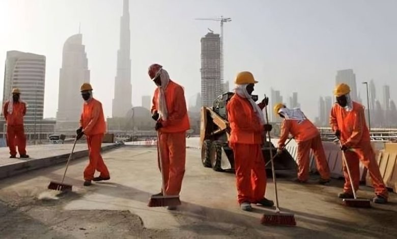 العمل وقت الظهيرة في الإمارات