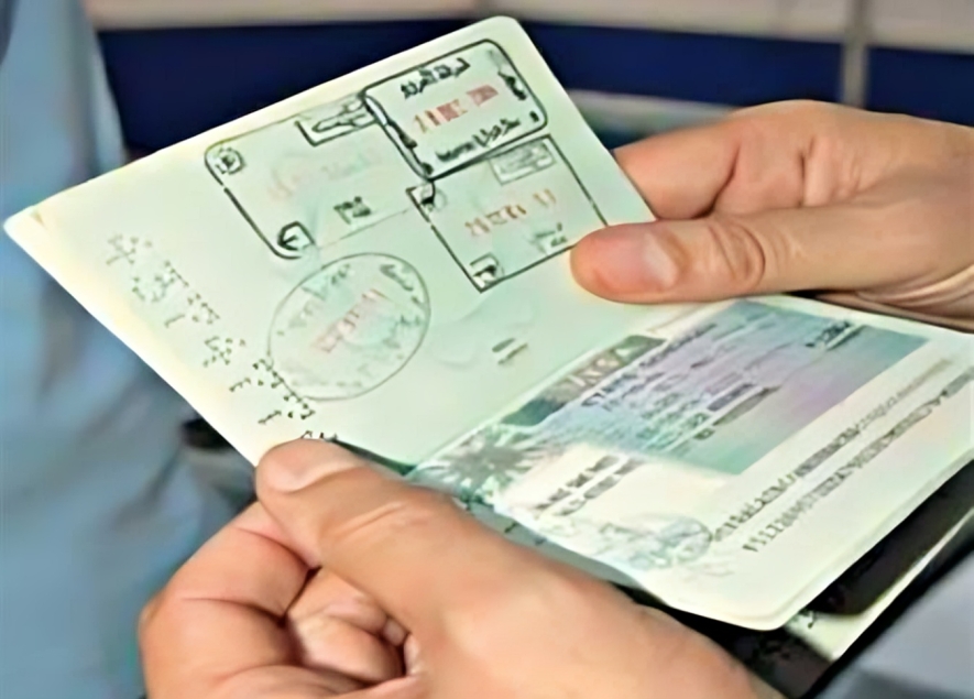 تأشيرة العمل الحر في السعودية للمصريين.. هل يمكن الحصول عليها للزوجة؟ 3 مدة صلاحية تأشيرة الزيارة السعودية بعد صدورها 2026