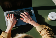 تجديد تصريح العمل في البحرين