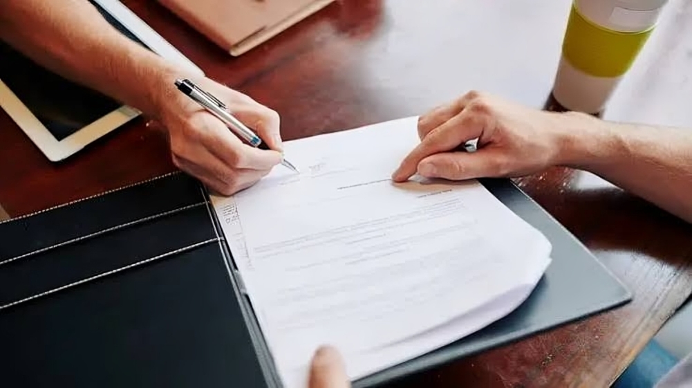 توثيق عقد العمل في السعودية