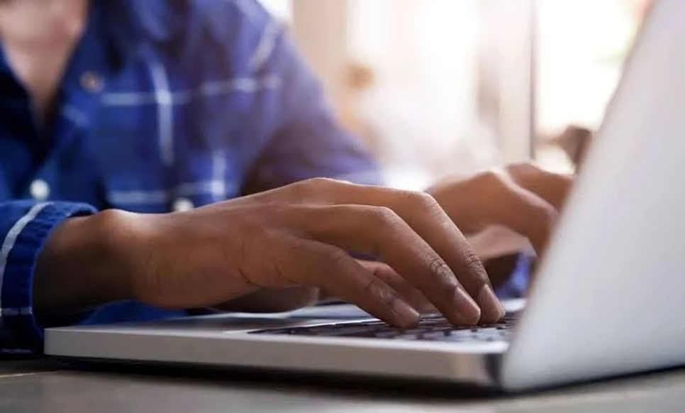 حل مشكلة تطبيق برق بعد تجديد الإقامة.. لماذا تستمر رسالة انتهاء الإقامة وكيف تُحدث بياناتك؟ 2 حل مشكلة تطبيق برق بعد تجديد الإقامة