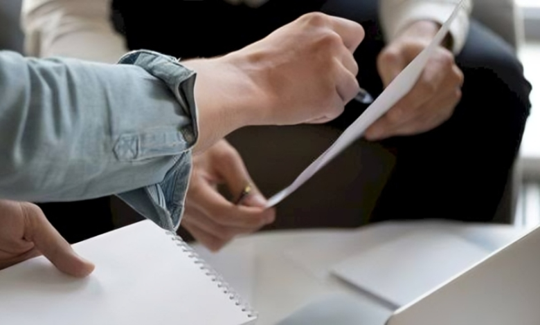 توثيق عقد العمل في السعودية