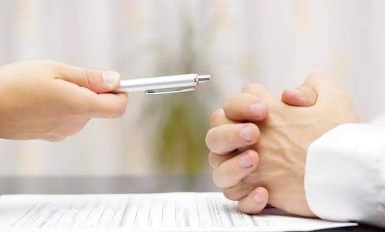 اختلاف الوظيفة عن عقد العمل في الكويت