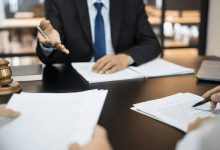 انتهاء عقد العمل في سلطنة عمان.. خياراتك القانونية للانتقال أو مغادرة البلاد 2 انتهاء عقد العمل في سلطنة عُمان