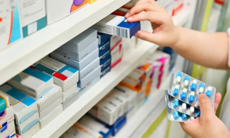 الكويت تخفض أسعار 517 دواءً ومستحضرًا.. علاجات الأورام والمضادات الحيوية ضمن القائمة 1 أدوية