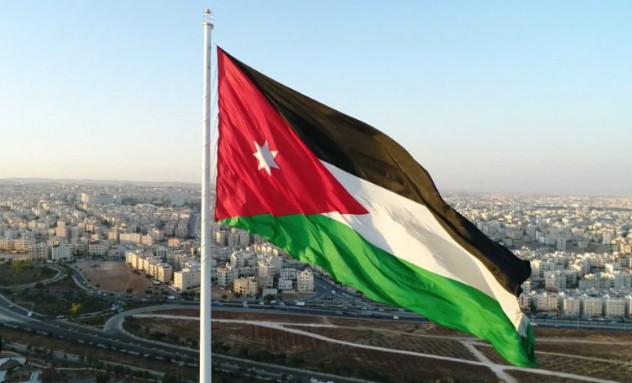 دخلت الأردن للزيارة وتريد العمل؟.. الفرق بين إقامة الزائر وتصريح العمل 2 الأردن