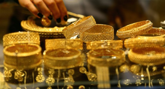 أسعار الذهب في مصر اليوم الجمعة.. عيار 21 عند 6530 جنيهًا 2 ذهب 1 2