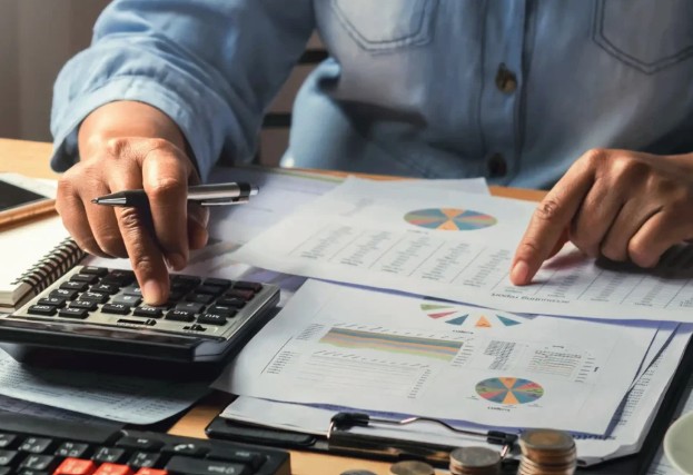 محاسب مصري وإقامتك منتهية؟.. فرص عمل جديدة في السعودية وطريقة العودة 2 محاسب 2