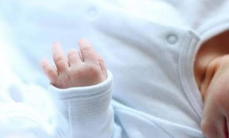 ما إجراءات الخروج النهائي لمولود في السعودية بوثيقة سفر قبل انتهاء الإقامة؟ 1 مولود
