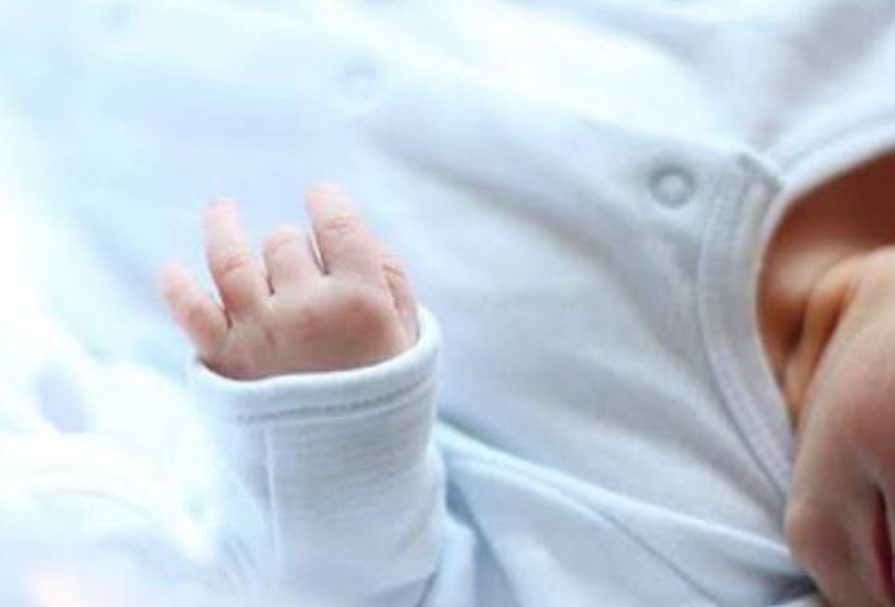 إضافة مولود على الورقة الصفراء في استقدام الدمام.. الإجراءات والأوراق المطلوبة 3 إضافة مولود على الورقة الصفراء - تعبيرية