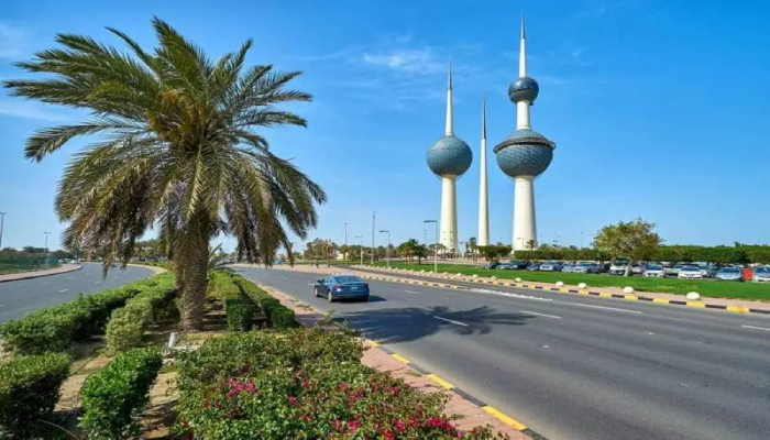 طقس الكويت اليوم.. 47 درجة ورطوبة تصل إلى 70% على المناطق الساحلية 1 طقس الكويت اليوم