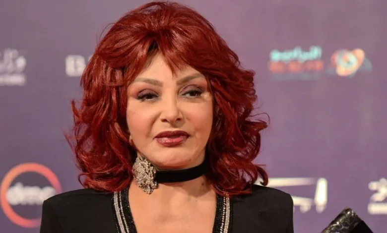 نبيلة عبيد تحسم مصير أزيائها السينمائية.. وتكشف مفاجأة بشأن مشروعها الجديد 1 نبيلة عبيد