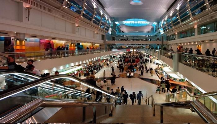 12 ثانية فقط لإنهاء إجراءات السفر.. كيف تعمل خدمة «كليك وسافر» في مطارات دبي؟ 2 90 225656 dubai airport inside