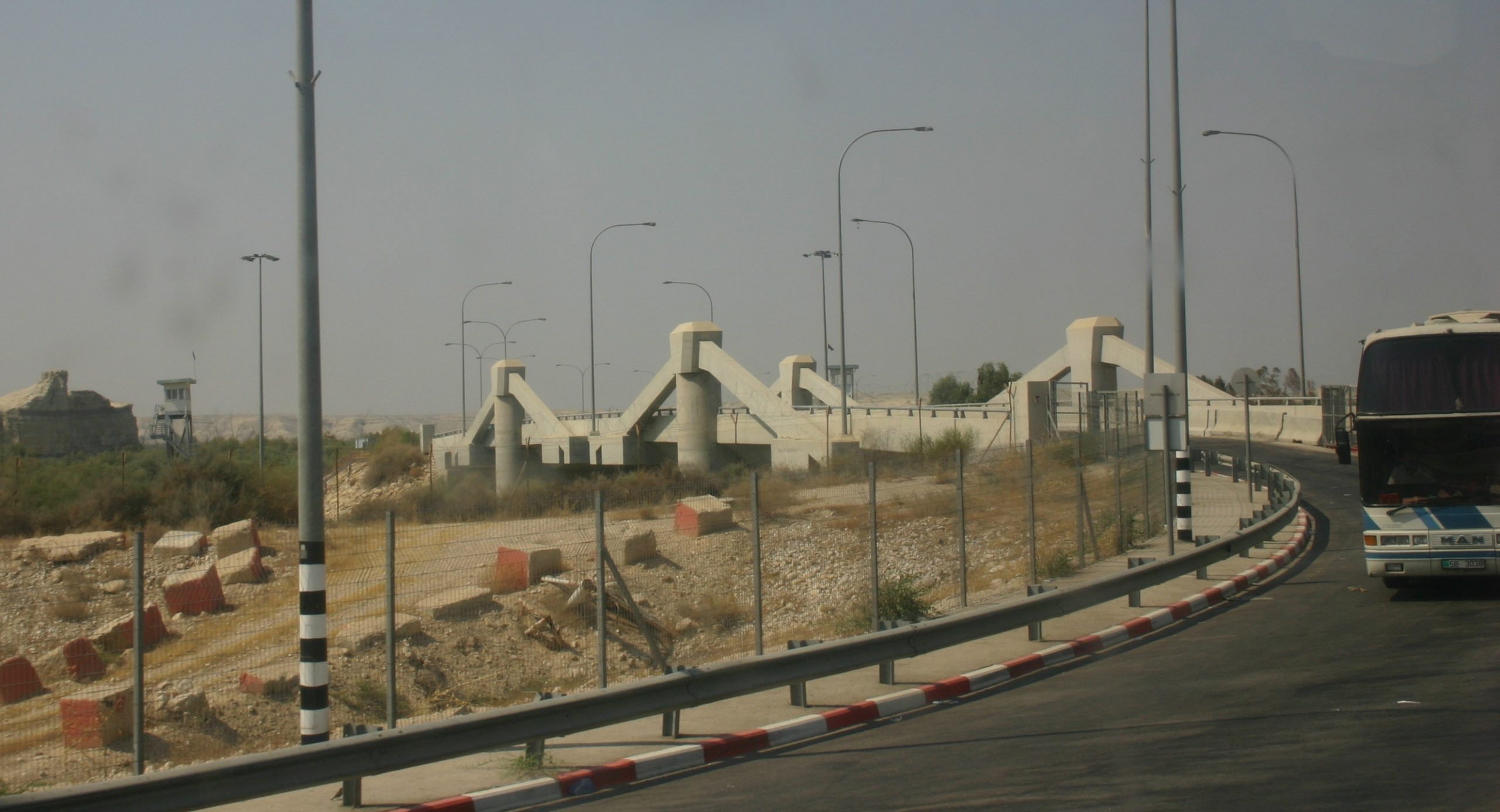 مواعيد جسر الملك حسين سبتمبر 2026