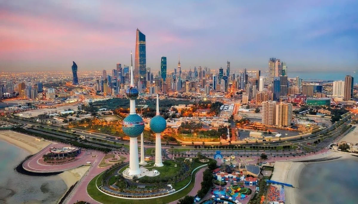 الطقس في الكويت اليوم الخميس.. أجواء شديدة الحرارة نهارا ورطبة ليلا 2 الطقس في الكويت اليوم الخميس