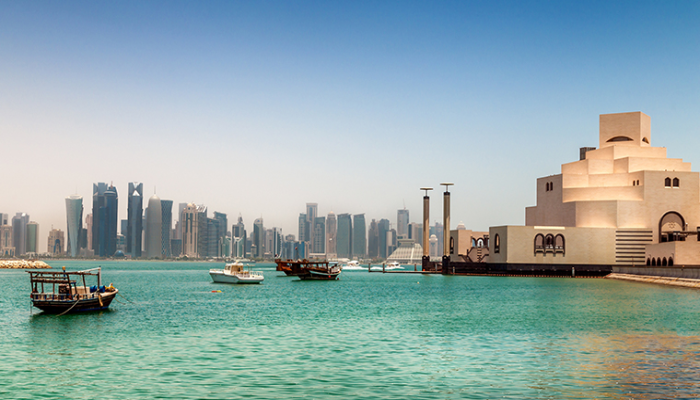 قطر.. بعد إلغاء الإقامة أمامك 14 يومًا للمغادرة.. وغرامة يومية بعد انتهاء المهلة 2 مهلة المغادرة بعد إلغاء الإقامة في قطر