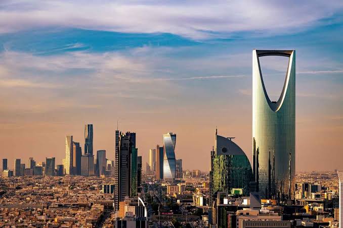 العمل لدى غير صاحب العمل في السعودية.. ما المخاطر على العامل المصري وصاحب المنشأة؟ 1 WhatsApp Image 2026 09 11 at 4.43.00 PM