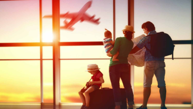 airport family travel kids Depositphotos105474730s 2
