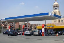 البنزين والسولار اليوم في مصر.. قائمة الأسعار الرسمية بمحطات الوقود 3 gas station egyptshutterstock 2169389561