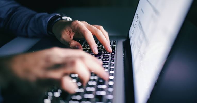 تأشيرات فري لانس في الإمارات