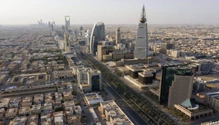 تكلفة الزيارة العائلية في السعودية للفرد ورسوم إنجاز وتساهيل