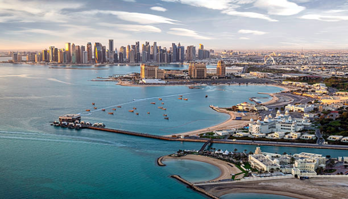للعاملين الوافدين إلى قطر.. خدمة إلكترونية لتحديث البيانات وحجز الفحص الطبي قبل الوصول 2 عقد العامل الوافد قبل الوصول إلى قطر