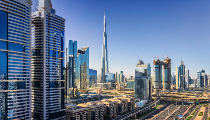 السفر إلى الإمارات بالأموال.. متى يجب الإفصاح عن المبالغ النقدية في المطار؟ 1 السفر إلى الإمارات بالأموال