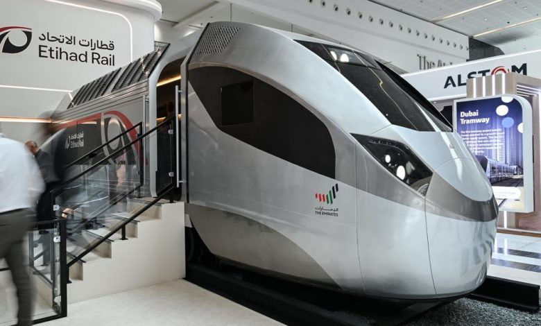 قطار أبوظبي دبي يبدأ التشغيل 2026.. معلومات عن مدة الرحلة وسعر التذكرة والمواعيد 1 lou07l811k918mgpd