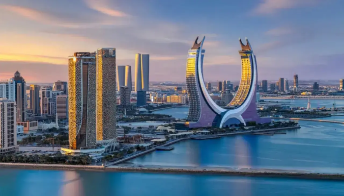 حمل البطاقة الشخصية القطرية