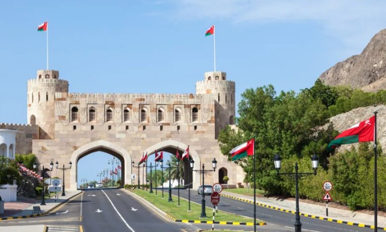 للمصريين في عُمان.. شروط ورسوم تجديد تصاريح العمل للوافدين 1 عمان 1 1
