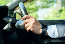 رخصة القيادة السعودية المنتهية.. خطوات التجديد ونقل البيانات إلى الإقامة الجديدة 2 قيادة
