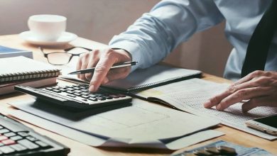 العودة إلى وظيفة أقل راتبا في مصر.. كيف يحسب المغترب قيمة التأمين والاستقرار؟ 8 العودة إلى مصر براتب أقل