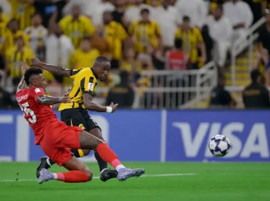 بث مباشر مباراة الاتحاد وشباب الأهلي اليوم.. الموعد والقنوات الناقلة والتشكيل المتوقع في دوري أبطال آسيا للنخبة 1 554
