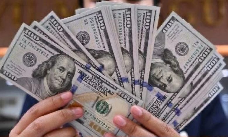 سعر 100 دولار في العراق اليوم