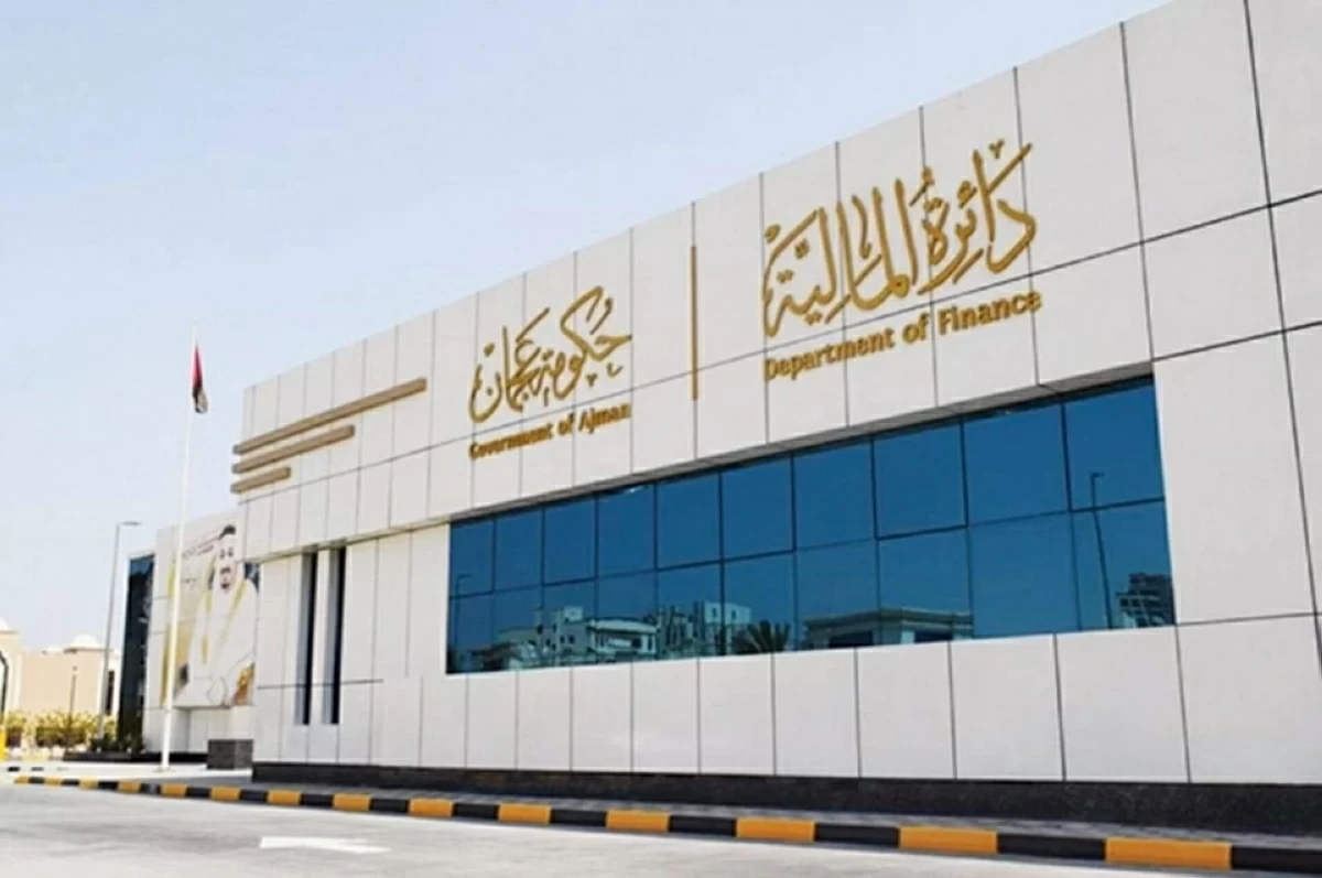 تجديد الرخصة التجارية بالذكاء الاصطناعي في عجمان.. خدمات تختصر الإجراءات على أصحاب الأعمال 4 8121716