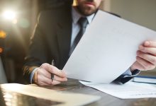 تجديد الإقامة القطرية قبل انتهائها بثلاثة أشهر