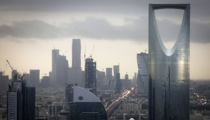 الخروج النهائي من السعودية وعليك أقساط أو مخالفات