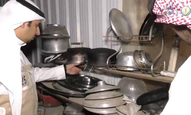 ضبط منشآت غذائية مخالفة داخل منازل بالكويت.. تفاصيل الحملات والإجراءات القانونية 1 HUJE FlXgAA1tn