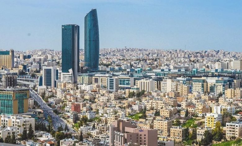 حالة الطقس في الأردن اليوم.. أمطار رعدية محتملة وتحذيرات من الضباب والغبار 1 حالة الطقس في الأردن اليوم