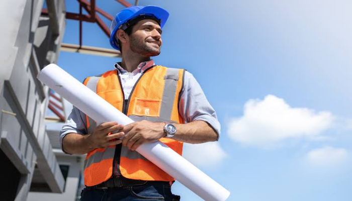 وظيفة رئيس مهندسين في كراون بلازا صلالة.. تفاصيل الإعلان وطريقة التقديم الرسمية 2 وظيفة رئيس مهندسين في كراون بلازا صلالة