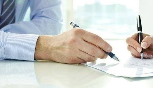 خصم رسوم تجديد الإقامة من راتب العامل المصري في السعودية.. ماذا يقول نظام العمل؟ 2 خصم رسوم تجديد الإقامة من راتب العامل المصري في السعودية