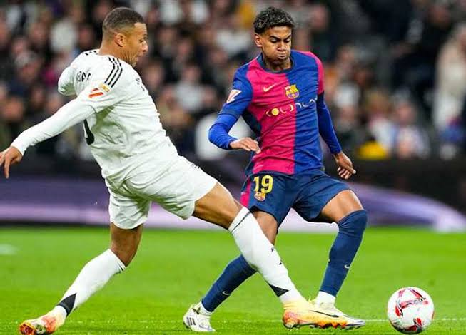 موعد مباراة برشلونة وريال مدريد في الدوري الإسباني.. والقنوات الناقلة 2 images 86