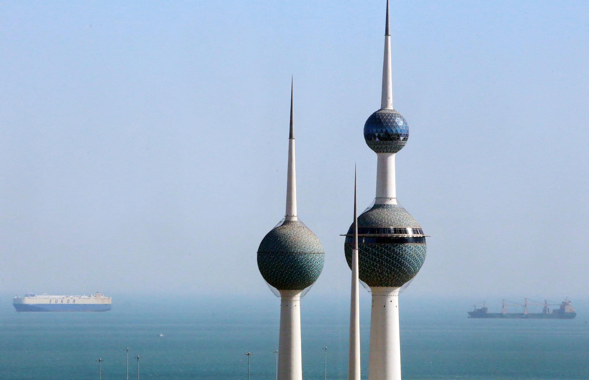 تحويل تأشيرة الزيارة إلى إقامة في الكويت 2026.. الحالات المسموح بها ورسوم الـ150 دينارًا 2 الكويت تقطع الكهرباء