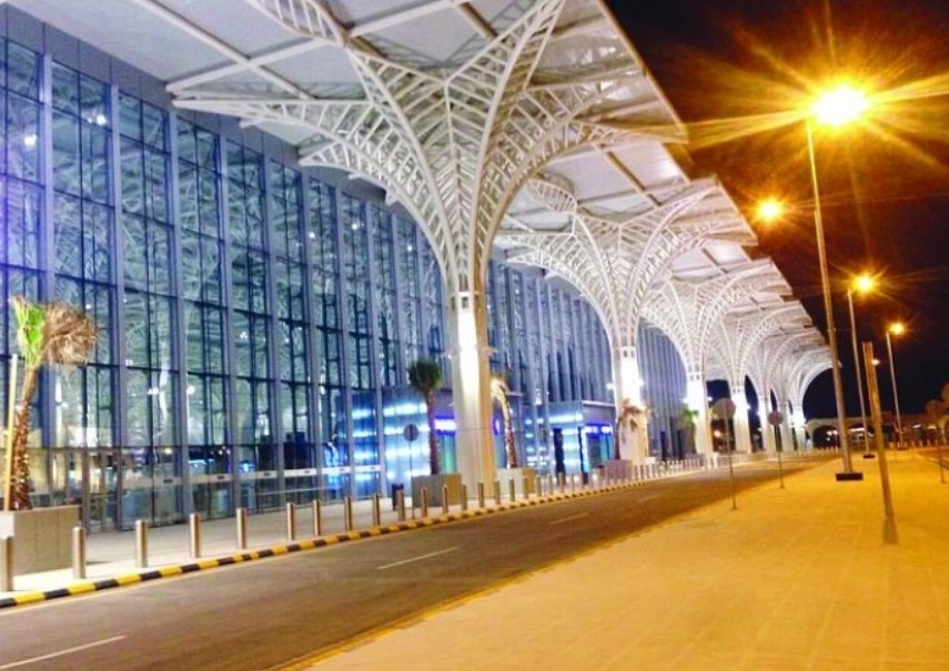 مطارات